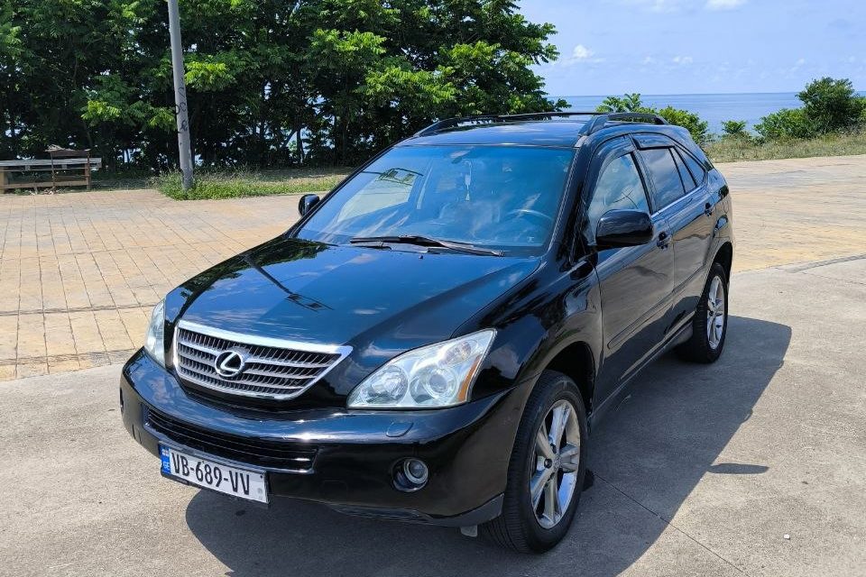 Lexus RX400H — прокат авто в Батуми