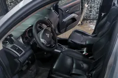 Mitsubishi Outlander XL