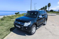 Mitsubishi Pajero 4 Wagon